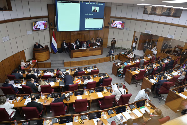 Con 31 votos a favor la Cámara de Senadores aprobó en general el proyecto de ley para la creación del RUN, que fusiona a varias instituciones del Estado