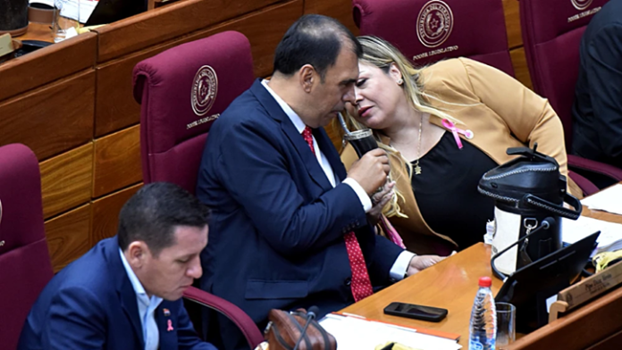 Hermetismo. Los legisladores están decididos a mantener sus escandalosos privilegios