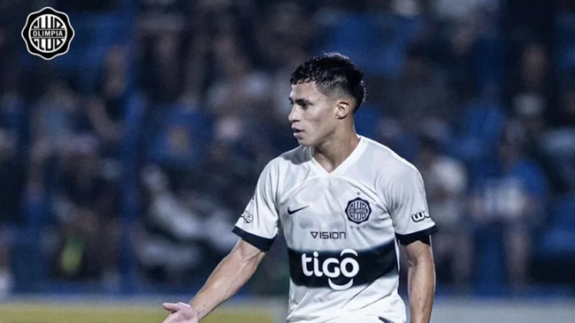Opción 1. Tobías Morínigo, el Sub 19 que Palermo tiene como favorito.