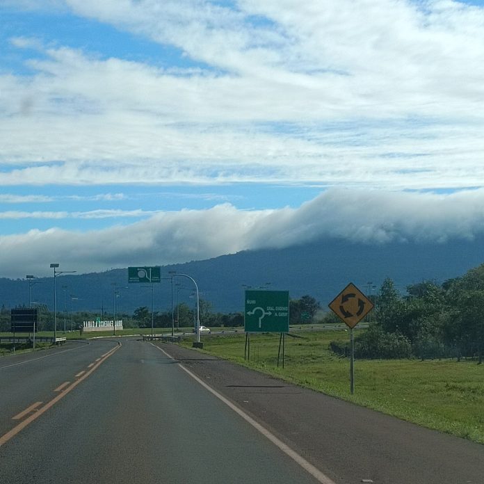 Se espera un día cálido, con cielo mayormente nublado, vientos variables que luego rotarán al sur, y lluvias dispersas con ocasionales tormentas eléctricas - Foto: Radioi Tv Suceso - MFC Se espera un día cálido, con cielo mayormente nublado, vientos variables que luego rotarán al sur, y lluvias dispersas con ocasionales tormentas eléctricas - Foto: Radioi Tv Suceso - MFC