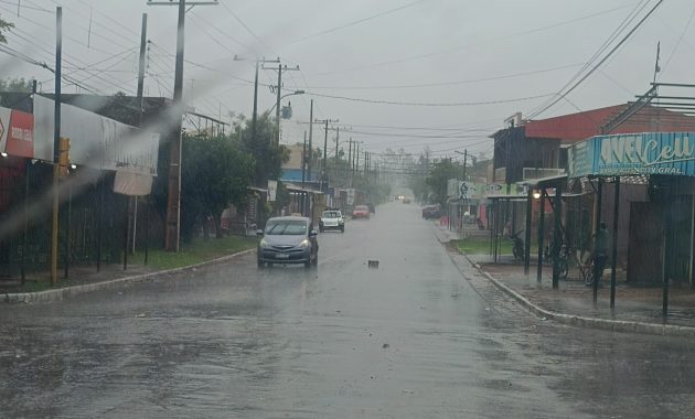 El fuerte temporal seguirá esta tarde en gran parte del país. - Foto: Redacción Suceso