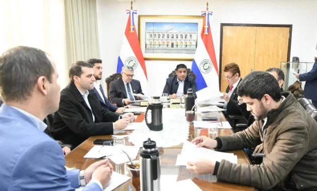 En Mesa Directiva de la Cámara Baja se rechazó la construcción de un monumento.