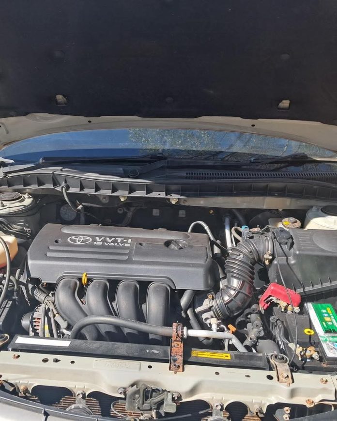 Se trata de un vehículo de la marca Toyota, modelo Premio, color gris, con matrícula AAEG570. Foto: Gentileza. Se trata de un vehículo de la marca Toyota, modelo Premio, color gris, con matrícula AAEG570. Foto: Gentileza.