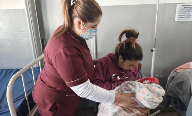 Estas profesionales acompañan a las gestantes durante el embarazo, el parto y el puerperio, asegurando una atención segura, respetuosa y de calidad. Foto: Sexta Región Sanitaria.