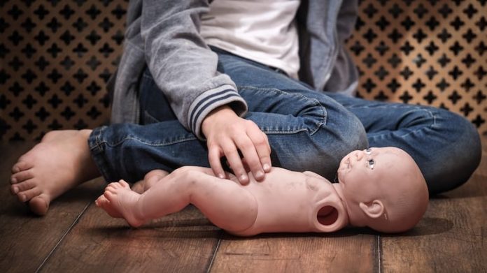 Imagen de referencia de abuso sexual infantil