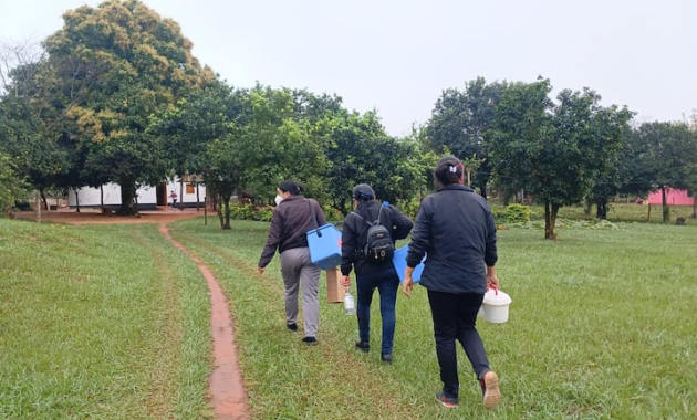 Las brigadas están recorriendo la zona de Santa Rosa para inmunizar a las personas contra el virus del sarampión. Foto: Archivo.