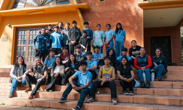 Con entusiasmo, compromiso y herramientas concretas, los estudiantes de Cerrito están cocinando su propio futuro. Foto: Fundación Paraguaya.
