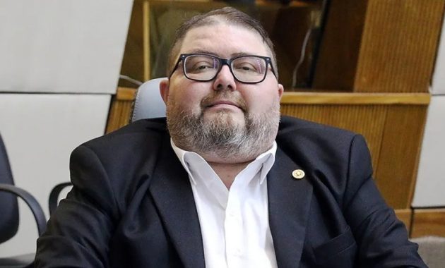 El diputado Derlis Rodríguez falleció este lunes en Asunción, luego de haber sufrido el domingo un paro cardiorrespiratorio.Foto: Archivo.