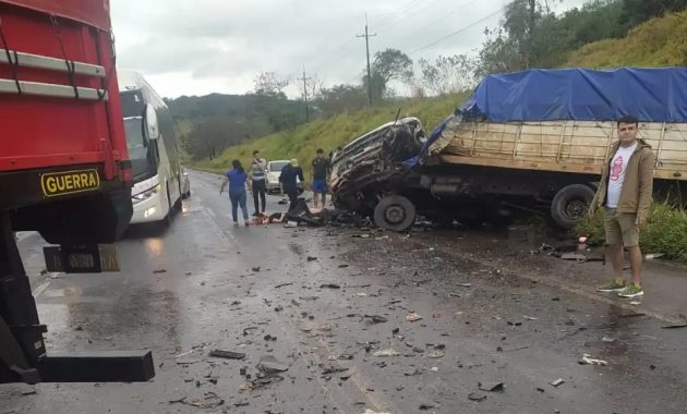 El fallecido, identificado como Salastiel Noguera Bernal, de 37 años, estaba al mando del camión de menor porte. Foto: Gentileza.