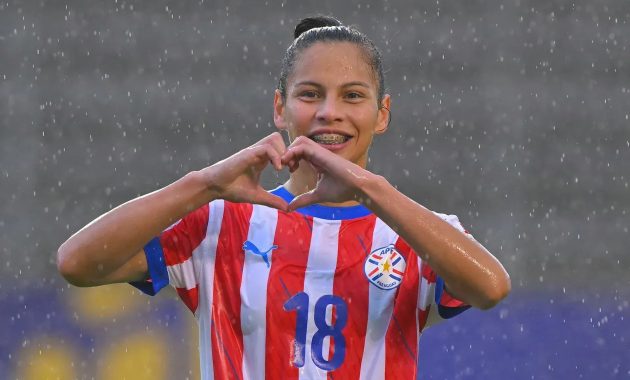 Claudia Martínez, la joven atacante paraguaya de 17 años que juega en Olimpia y la selección nacional. Foto: Gentileza.