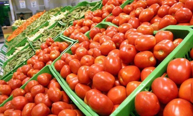 Pedro Villarreal, referente del gremio de importadores y comerciantes del Abasto, explicó que la nueva suba de precio del tomate en caja responde a la escasez del producto de origen nacional y a las limitaciones para importar.Foto: Archivo