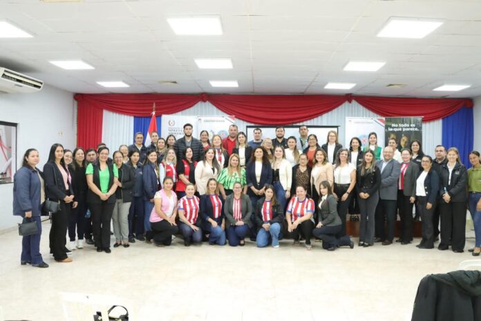 El encuentro estuvo dirigido a los referentes del Sistema de Protección Integral de Niñas, Niños y Adolescentes (SIPINNA) del departamento. Foto: Gobernación de Caazapá. El encuentro estuvo dirigido a los referentes del Sistema de Protección Integral de Niñas, Niños y Adolescentes (SIPINNA) del departamento. Foto: Gobernación de Caazapá.