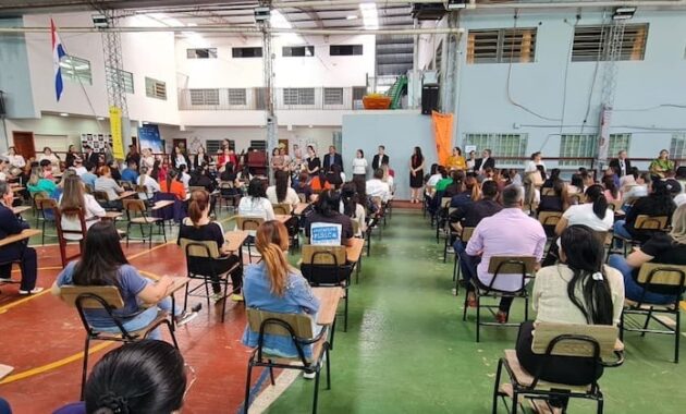 Días atrás fue tomada la prueba escrita a docentes de Amambay. Foto: MEC.