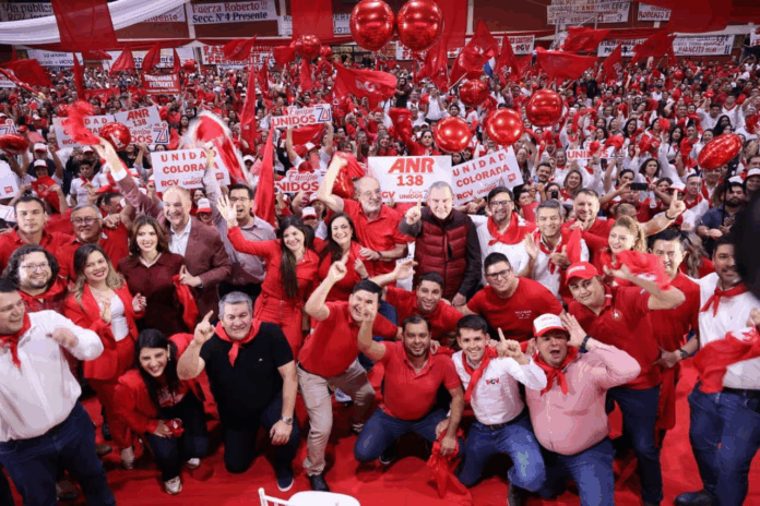 Eduardo González confirmó que son tres los precandidatos a que competirán el próximo 5 de octubre. Foto: Gentileza