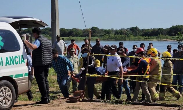 El cuerpo finalmente fue rescatado tras varias horas de intensa labor. Foto: Ángel Flecha / Nación Media.