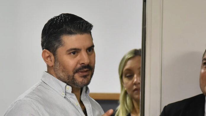 Ex intendente de Asunción, Óscar Nenecho Rodríguez, aseguró que el dinero de los bonos fue invertido “en el funcionamiento de la ciudad y en la construcción de desagües”.Foto: José Bogado.