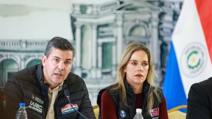 El presidente de la República, Santiago Peña, y su esposa, Leticia Ocampos.Foto: Archivo ÚH. El presidente de la República, Santiago Peña, y su esposa, Leticia Ocampos.Foto: Archivo ÚH.