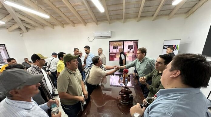 Cañicultores llegaron a un acuerdo para declarar cuarto intermedio a la medida de fuerza. Foto: Marcelo Soto / Facebook.