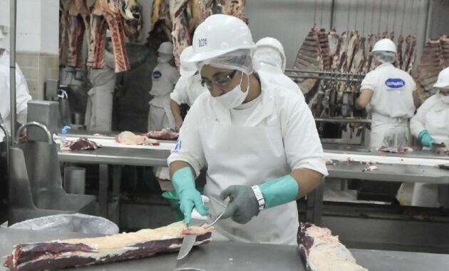 Asado. La CPC asegura que sí habrá costilla para la Navidad. Archivo UHFERNANDOO CALISTRO