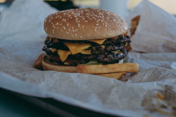 Suben los precios de las hamburguesas y lomitos.
