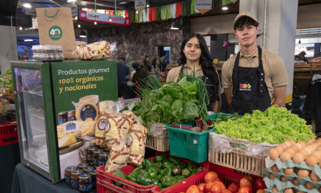 Jóvenes de todo el país pueden postularse a las Escuelas Agrícolas Autosostenibles de la Fundación Paraguaya en Cerrito y Belén, donde se forman como emprendedores rurales, promotores agropecuarios y técnicos en hotelería y turismo.