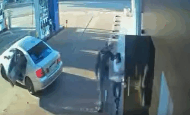Los delincuentes amenazaron a las víctimas con armas de fuego. Imagen: captura de video.
