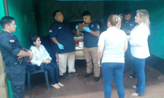 Operativo policial en el motel donde fue hallado muerto un joven de 27 años.Foto: Gentileza.