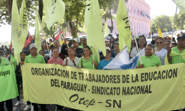 Movilización. Docentes de todo el país se movilizaron ayer.DARDO RAMÍREZ