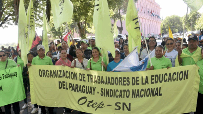 Movilización. Docentes de todo el país se movilizaron ayer.DARDO RAMÍREZ Movilización. Docentes de todo el país se movilizaron ayer.DARDO RAMÍREZ