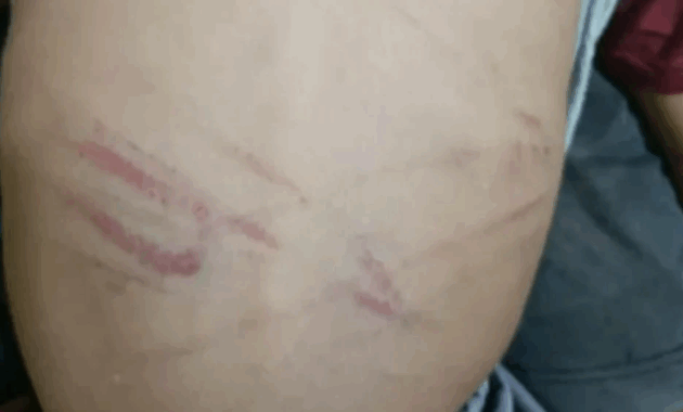 Una mujer quedó detenida luego de ser denunciada por supuestamente agredir al hijo de 3 años de su pareja.Foto: Captura video / Telefuturo.