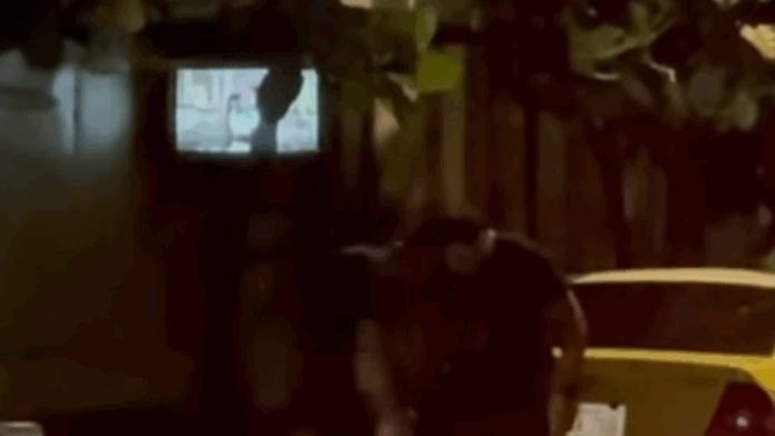El momento de la agresión fue captado a través de un video por una testigo.Foto: Captura de video. El momento de la agresión fue captado a través de un video por una testigo.Foto: Captura de video.