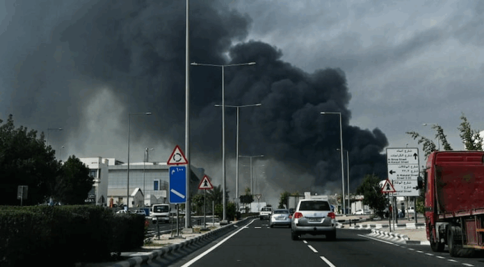 Columnas de humo tras caída de misiles en Teherán,FOTO: AFP Columnas de humo tras caída de misiles en Teherán,FOTO: AFP