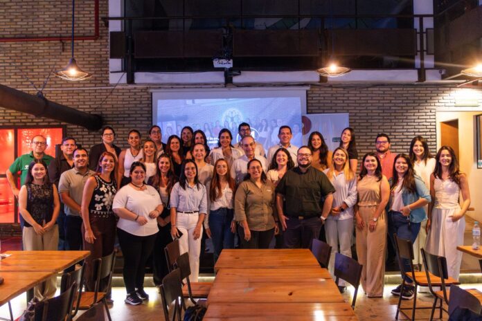 La Fundación Paraguaya presentó la Red de Empresas del Semáforo 2026, destacando resultados sobre compromiso laboral, experiencia de socios y nuevas herramientas tecnológicas que apuntan a mejorar el bienestar de los colaboradores y la toma de decisiones en las organizaciones.