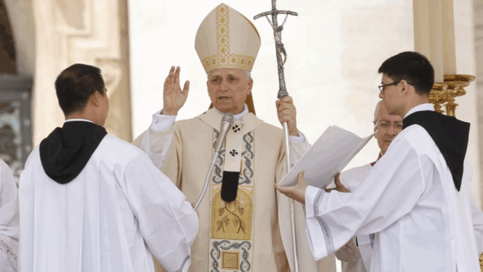 El papa León XIV durante la misa de entronización en el Vaticano.Foto: EFE El papa León XIV durante la misa de entronización en el Vaticano.Foto: EFE