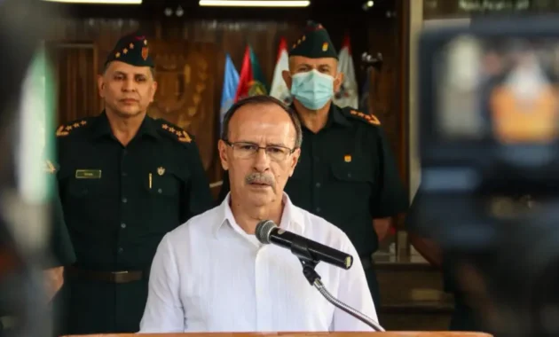 El ministro de Defensa, Óscar González, dio una declaración sobre el secuestro de Almir de Brum. Foto: Ministerio de Defensa/Gentileza.