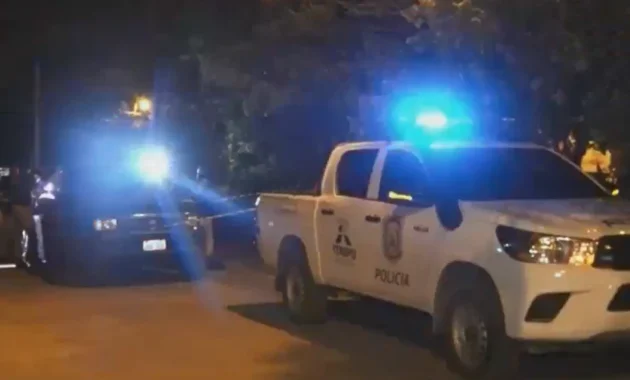 La Policía Nacional detuvo al sospechoso, que habría sido identificado en una riña previa con el uniformado fallecido.Captura de pantalla/Telefuturo.
