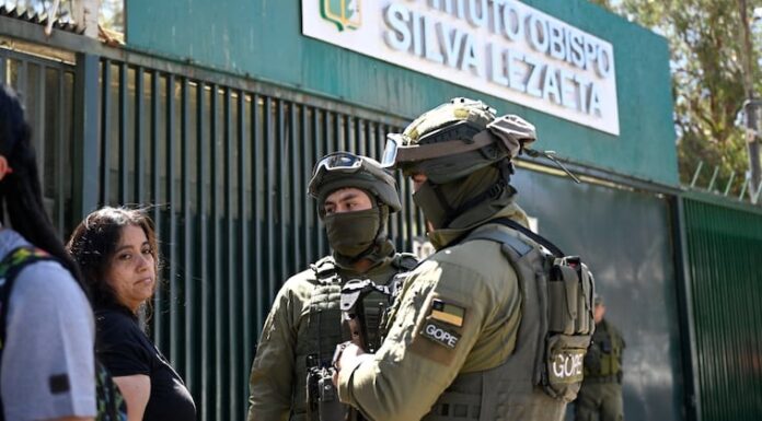 La víctima mortal, de 59 años, falleció en el lugar del ataque. Foto: AFP.