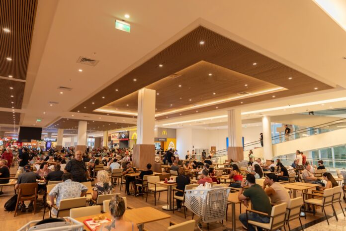 El patio de comidas de Shopping China amplía su horario de atención y ahora estará abierto hasta las 22:00 horas - Foto: Gentileza El patio de comidas de Shopping China amplía su horario de atención y ahora estará abierto hasta las 22:00 horas - Foto: Gentileza