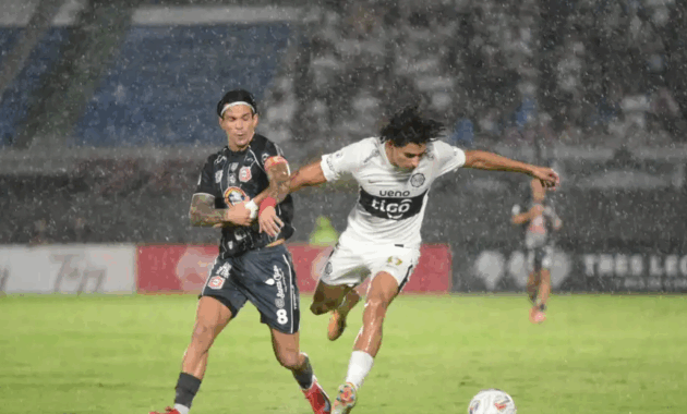 Olimpia terminó frustrado ante el Rayadito.Foto: Daniel Duarte - UH