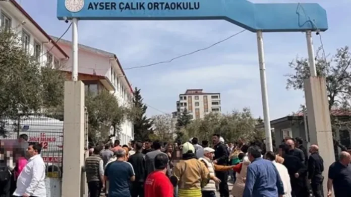 El atacante entró en el colegio Ayser Çalik.Foto: Hurriyet El atacante entró en el colegio Ayser Çalik.Foto: Hurriyet