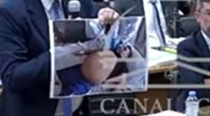 Imágenes del cadáver de Maradona se exhiben por primera vez en nuevo juicio Imágenes del cadáver de Maradona se exhiben por primera vez en nuevo juicio