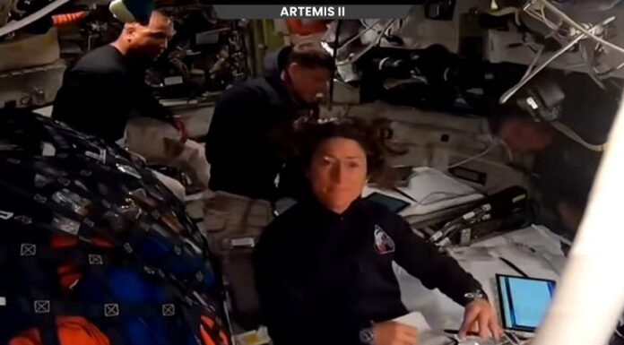 Astronautas de Artemis II se convierten en los humanos que viajaron más lejos de la Tierra