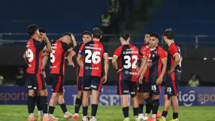 Cerro Porteño fracasó ante Nacional y extiende su crisis.Foto: Andrés Catalán - ÚH Cerro Porteño fracasó ante Nacional y extiende su crisis.Foto: Andrés Catalán - ÚH