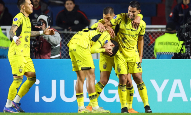 Recoleta se clasificó a octavos de final de la Conmebol Sudamericana.@recoleta_club