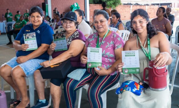 Familias de distintos puntos del país avanzan con “Verdeate”, una iniciativa de la Fundación Paraguaya que promueve mejoras reales en salud, ingresos y bienestar mediante el uso del Semáforo de Eliminación de Pobreza.
