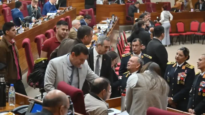 Durante la sesión ordinaria de este martes, la Cámara de Diputados concedió media sanción al proyecto que declara “estado de emergencia” al IPS.Foto: Rodrigo Villamayor (ÚH).
