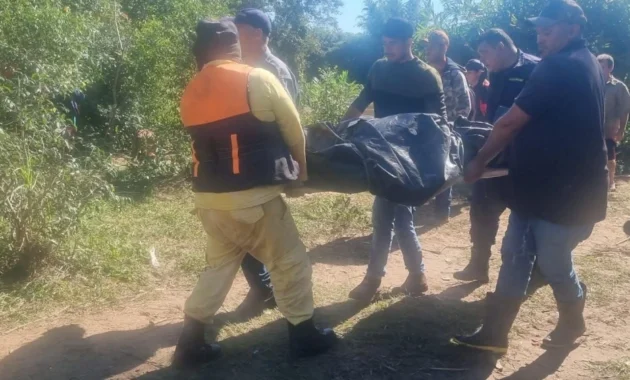 El hallazgo se produjo en la mañana de este lunes, tras 72 horas de intensa búsqueda, a unos 1.000 metros del lugar en donde ocurrió el hecho.Foto: Carlos Aquino.
