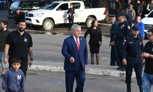 Enrique Riera, una de las autoridades que participó de los actos oficiales por la Independencia Nacional. Foto: Renato Delgado.