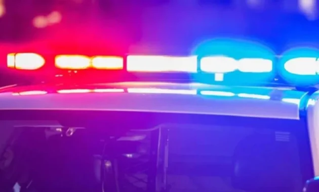 Un personal policial fue apartado por tenencia y consumo de drogas. Foto: miamidiario.com