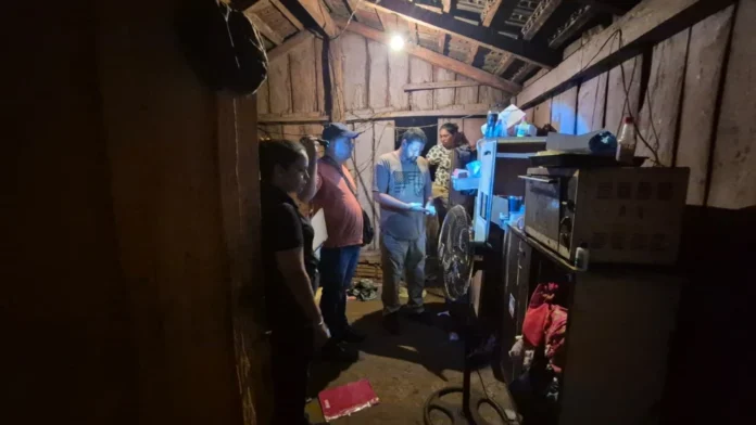Cuatro hombres fueron detenidos en una serie de allanamientos que la Policía Nacional desplegó en Paso Yobái, Departamento de Guairá.Foto: Gentileza / Policía Nacional.